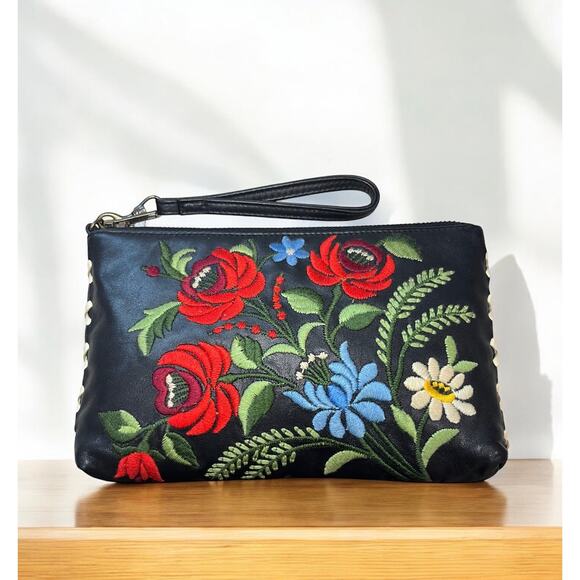 Y2K Isabella Fiore Embroidered Leather Clutch Bag & Large Wristlet - Picture 7 of 13